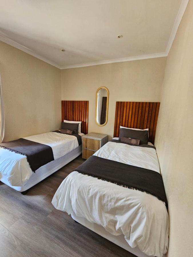 Pine View Guesthouse Graskop Extérieur photo